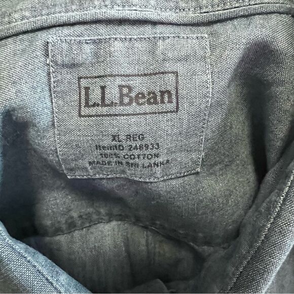L.L. Bean Blue Button Down Short Sleeve Shirt Size XL - Picture 4 of 7